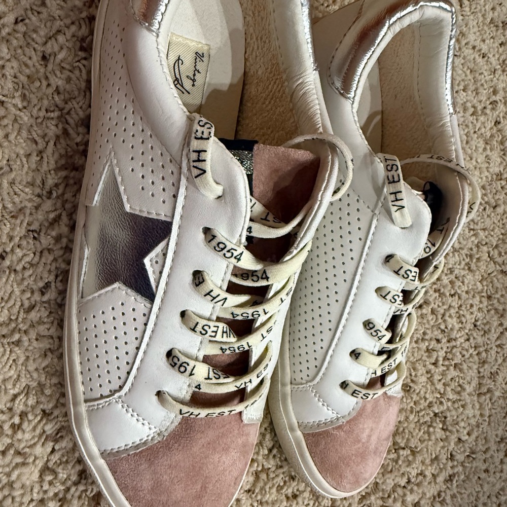 Vintage Havana White and Pink Star Sneakers